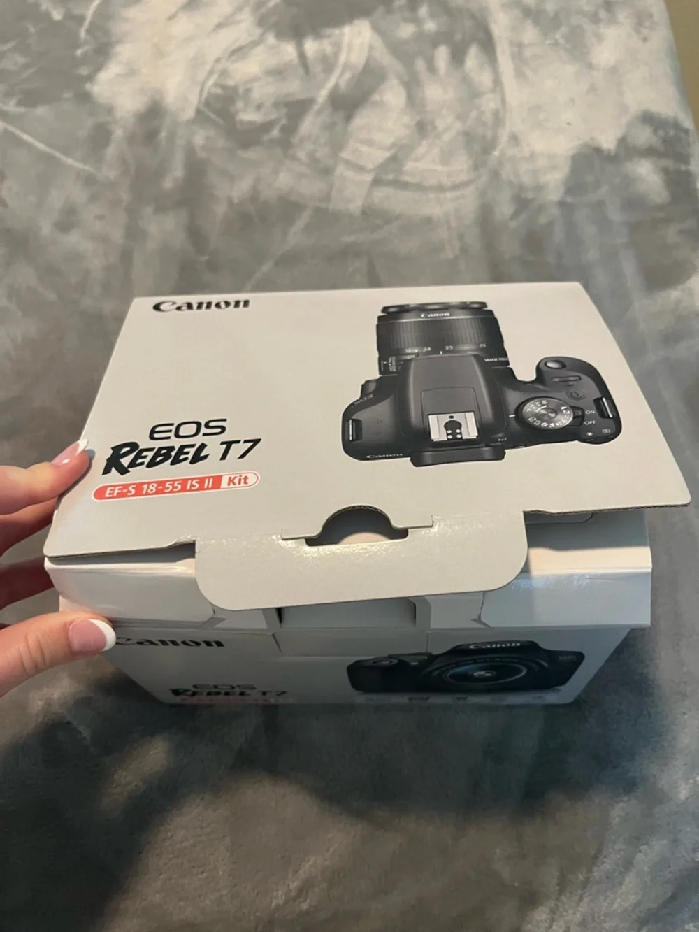 Canon EOS Rebel T7 DSLR Camera Kit - Black & White Box